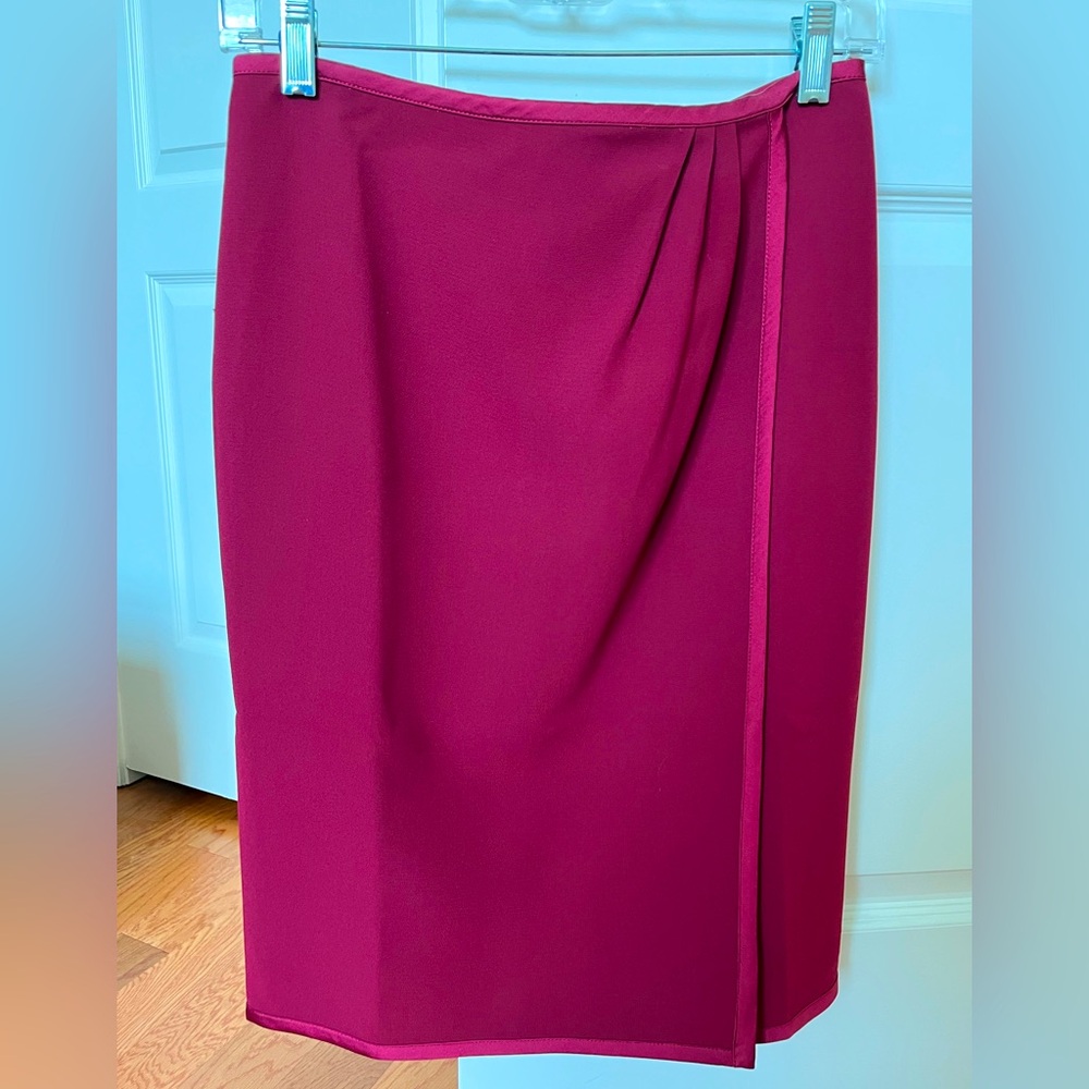Ann Taylor Pink/Red Pencil Skirt with Wrap Detail, Size 2P, New With Tags NWT